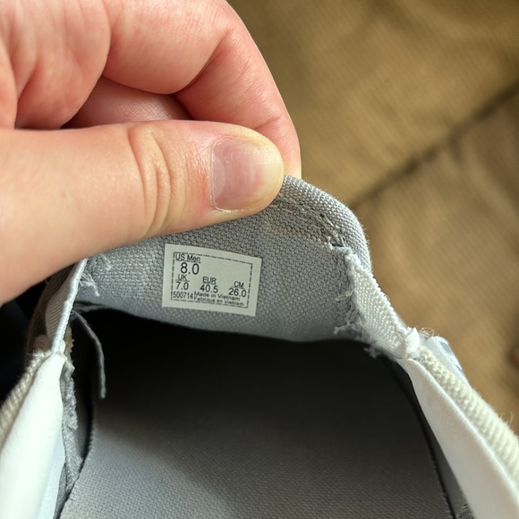 Vans - Picture 5 of 5